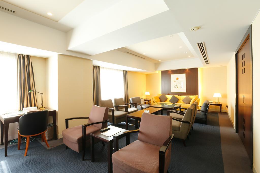 Keisei Hotel Miramare Чиба Екстериор снимка