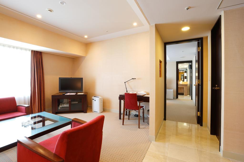 Keisei Hotel Miramare Чиба Екстериор снимка
